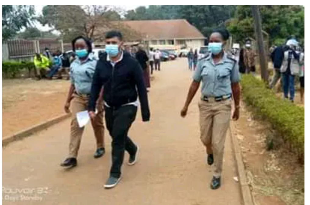 Police Pounce Ahmed Mohammed Chunara 6 Police Pounce Ahmed Mohammed Chunara