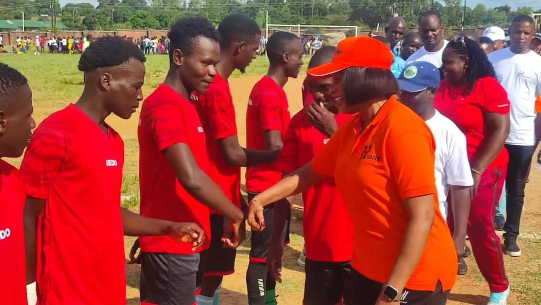 Mpinganjira launches K10 million football, netball trophy in Neno