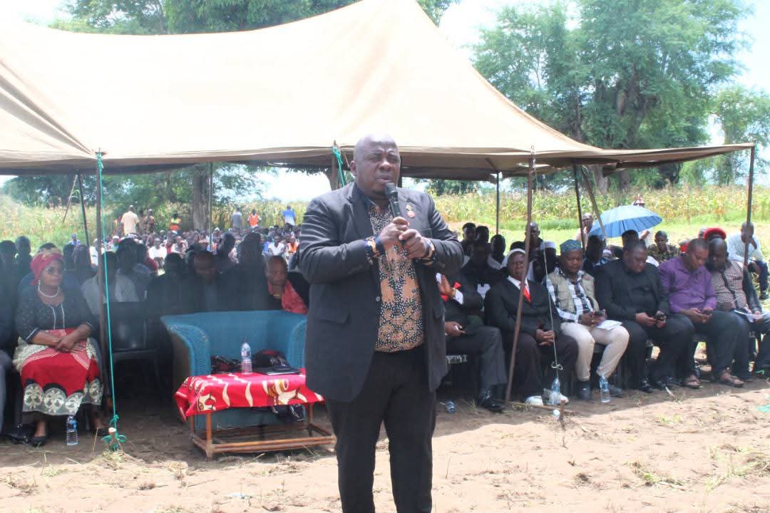 Senior Chief Ndindi laid to rest with a call for peaceful succession
