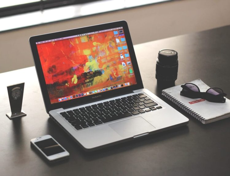 How to Maximize Productivity Using Your Laptop 3 laptop iphone desk table technology office 844174 pxhere.com