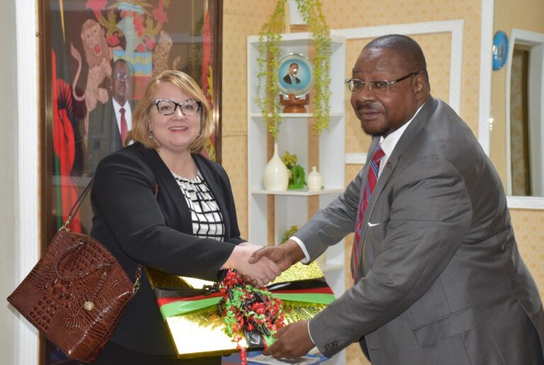 Outgoing US Diplomat Amy Diaz Bids Farewell to Malawi’s Opposition Presidential Candidates