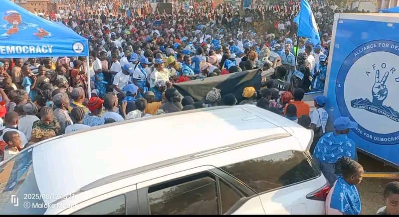 AFORD President Chihana addressing rally at Hese in the northern Region,
