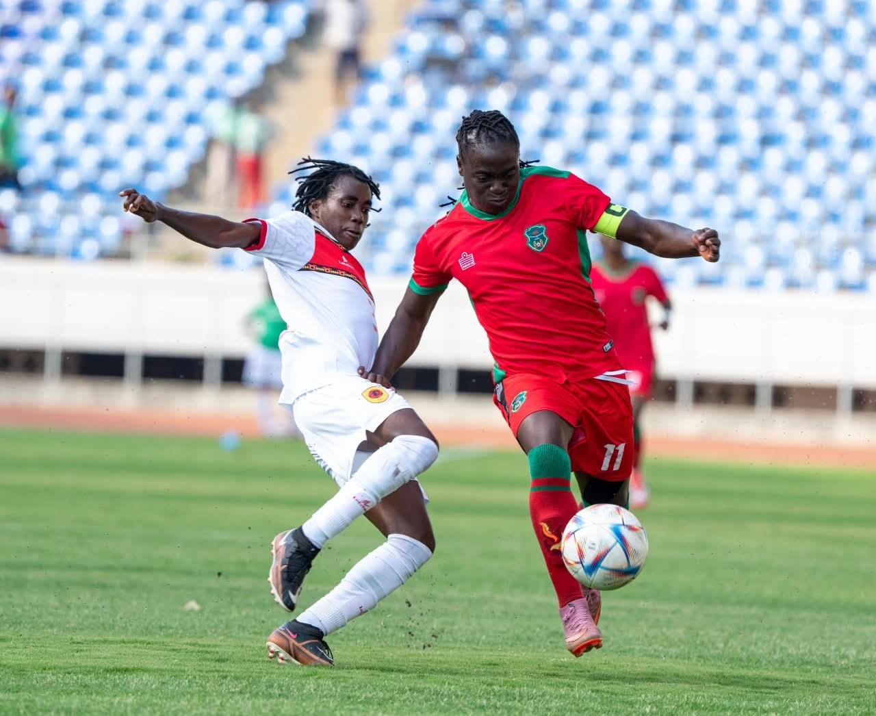 chawinga making an attack move (002)