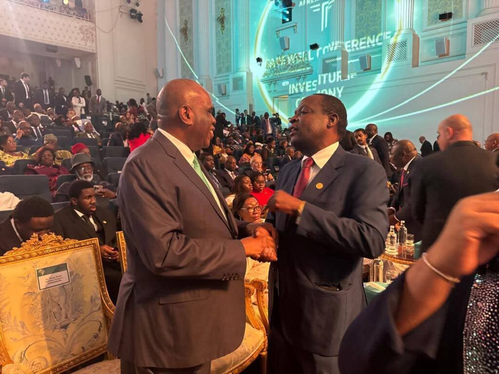 Mulli Engages Aliko Dangote for Fertilizer and Fuel Deals to Boost Malawi Economy fb img 1761323078990