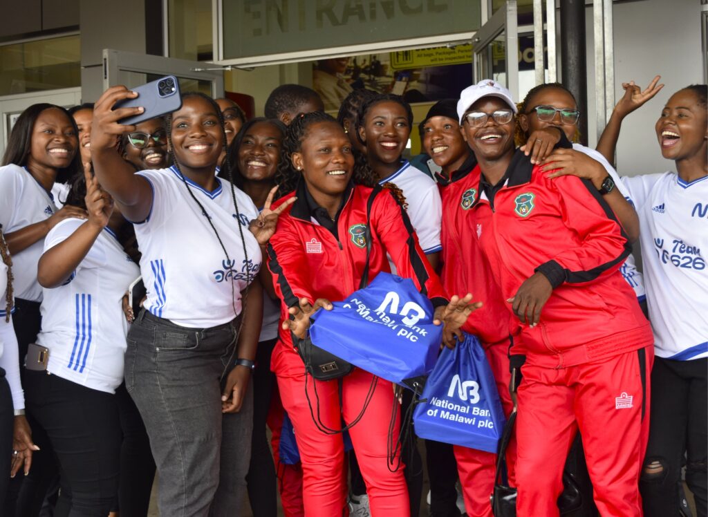 nbm and scorchers taking pictures (002)