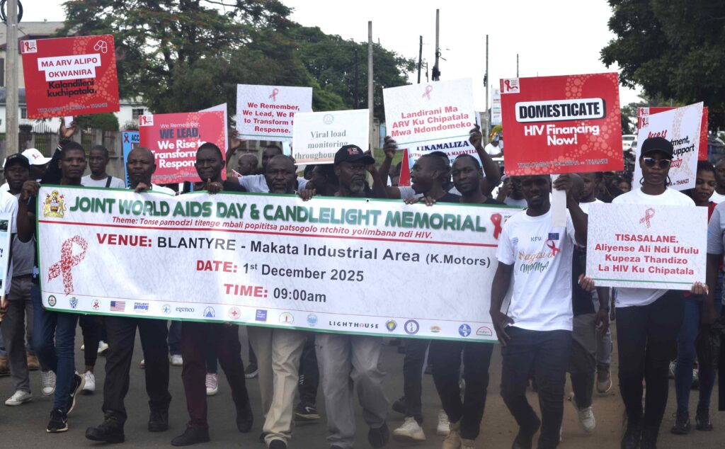 a parade during the aids day commemoration (002)