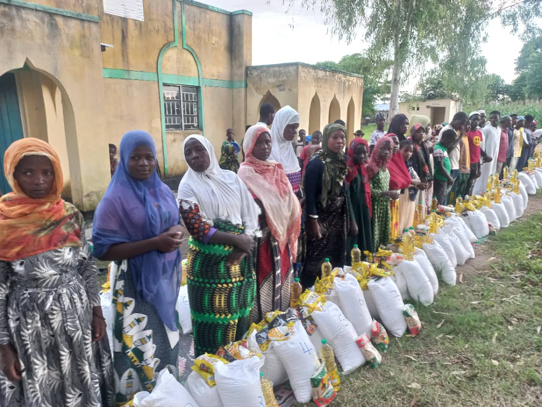 MAM distributes food to Muslims in Nkhotakota