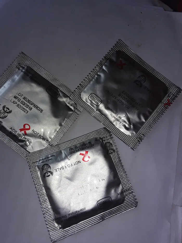 2725b0fc668ac38f8a6b01a34c575f3888372e34w700