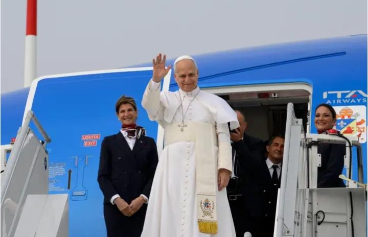 Pope Leo Defies Trump Criticism, Vows to Keep “Speaking Out Loudly” Against War