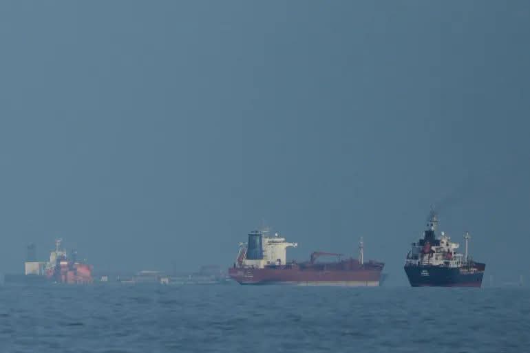 Strait of Hormuz Crisis Deepens as Iran Threatens Ships Amid Rising Middle East Tensions 4 FB IMG 1781966877598