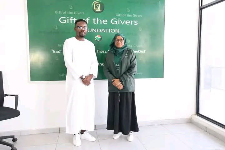 Namadingo Joins Gift of the Givers to Support Malawians Returning from South Africa