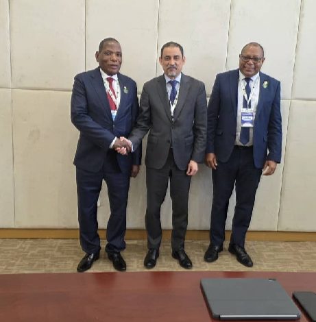 Mwanamvekha Holds Key IMF Talks in Gambia 14 Mwanamvekha Holds Key IMF Talks in Gambia