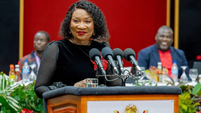First Lady praises NBM plc for sponsoring the Scorchers