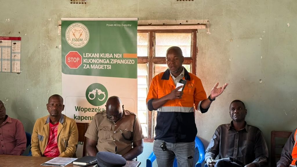 Kasungu chiefs decry ESCOM transformer vandalism 1 Phiri-speaks-at-the-meeting