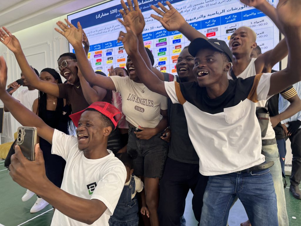Scorchers-supporters-celebrate-at-the-party-scaled