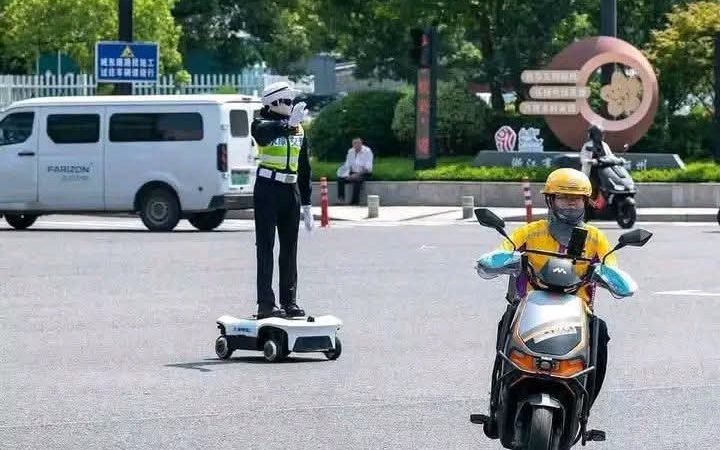 China Tests Robot Traffic Officer to Manage Busy Roads