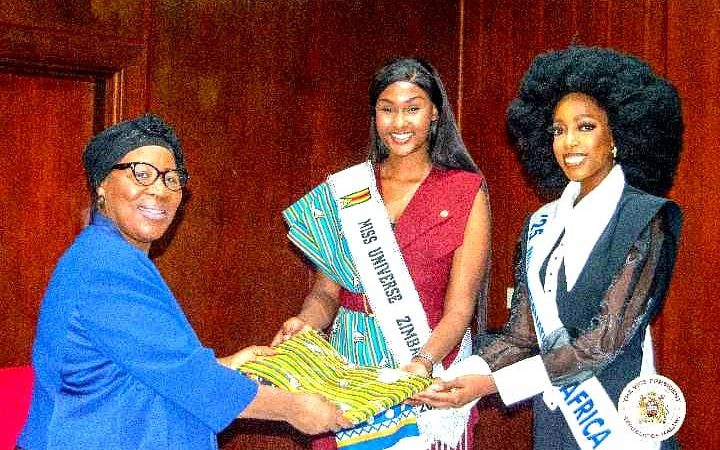 Jane Ansah Meets Zimbabwean Beauty Queens to Promote Malawi-Zimbabwe Creative Partnerships